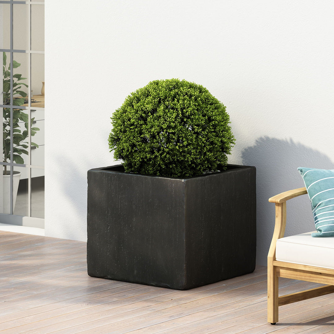 Modern Outdoor Planter - Great Designers Sizes and Colors
