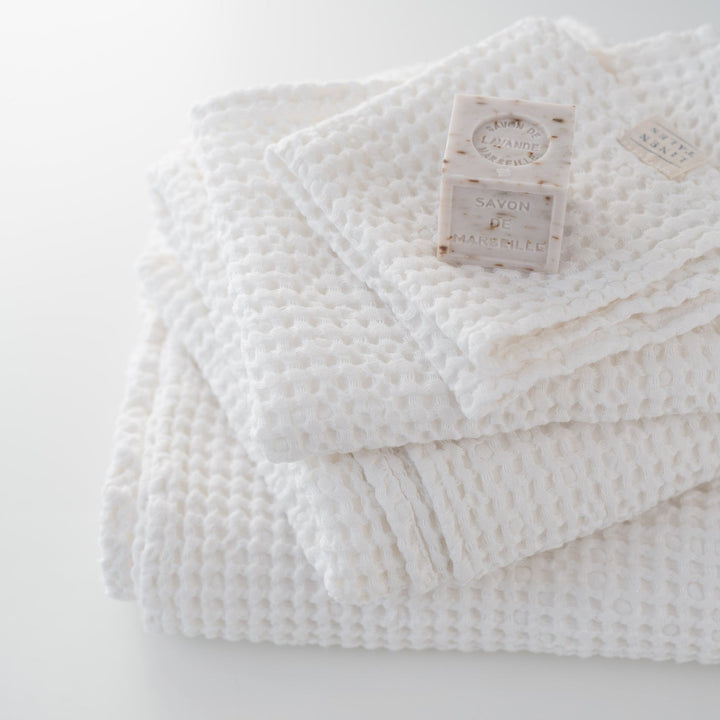 Linen Tales White Linen &amp; Cotton Honeycomb Waffle Towel