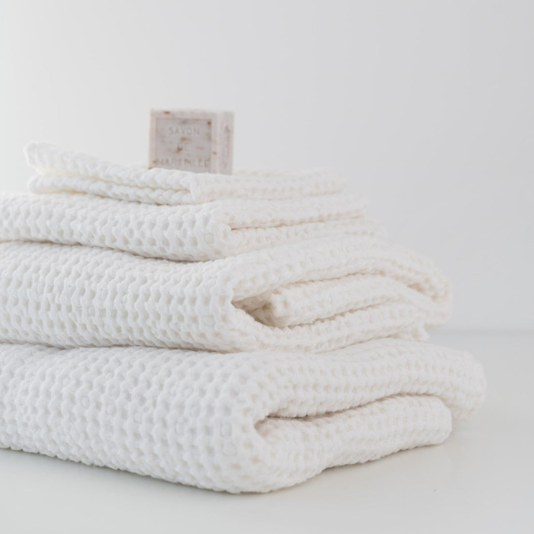 Linen Tales White Linen &amp; Cotton Honeycomb Waffle Towel