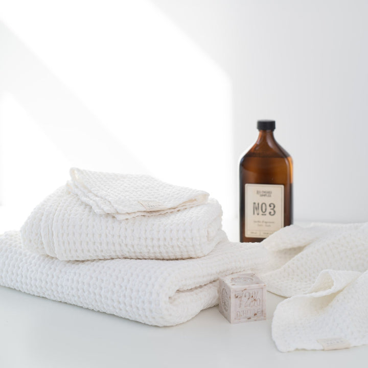 Linen Tales White Linen &amp; Cotton Honeycomb Waffle Towel