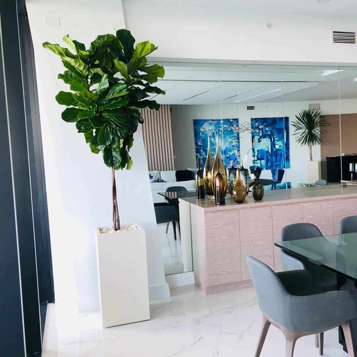 Jay Scotts Miami Tall Corner Planter