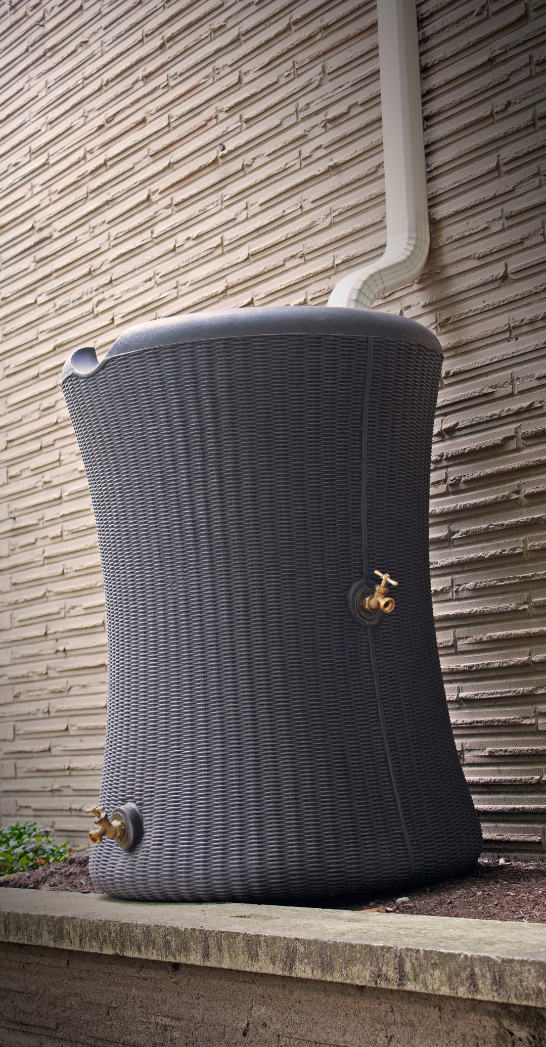Impressions Willow 65 Gallon Rain Saver