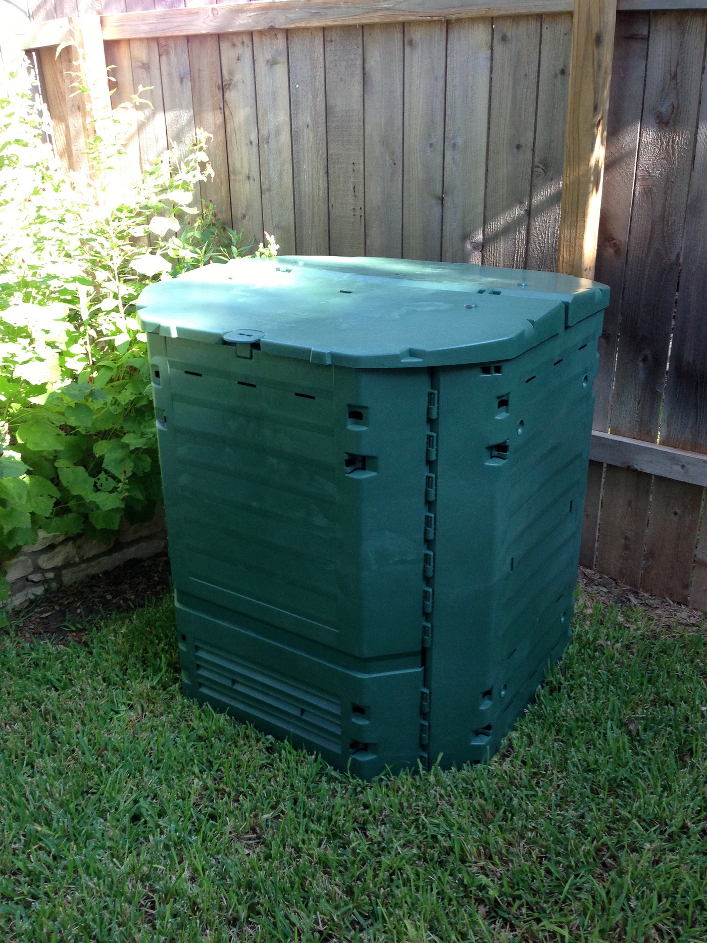 Thermo King 900 - 240 gal giant composter